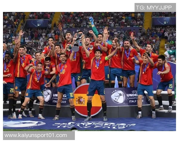 西班牙裁判技术委员会承认科克漏判红牌事件引发广泛关注